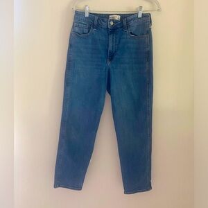 Abercrombie & Fitch Mom High Rise Jeans size 29/8R